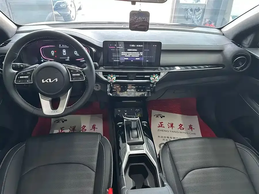 Kia K3 2023 1.5L CVT Luxury Edition 2023 — миниатюра 5