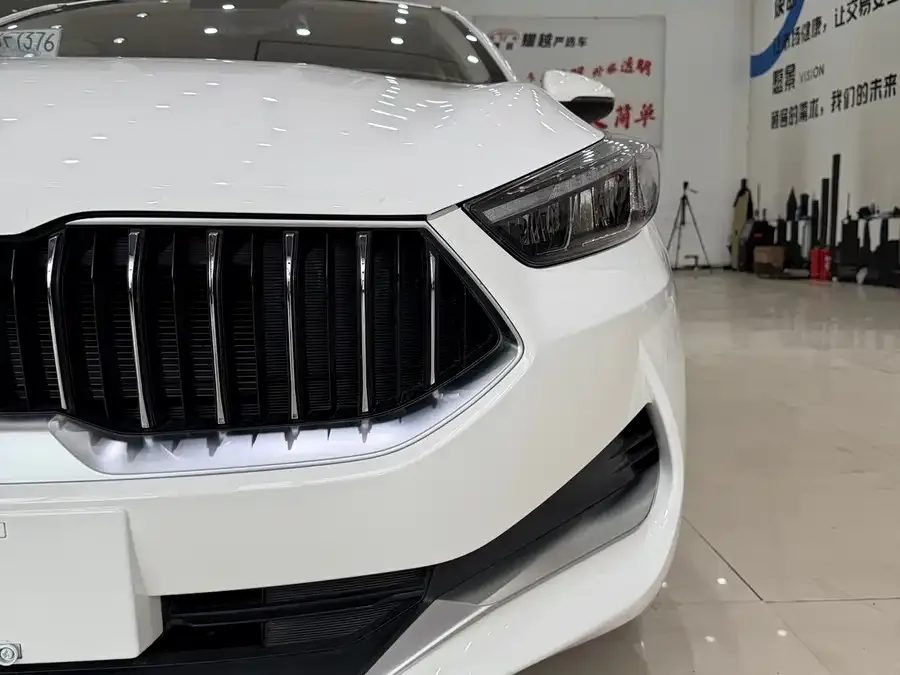 Kia K3 2021 facelift 1.5L CVT fashion version 2023 — миниатюра 3