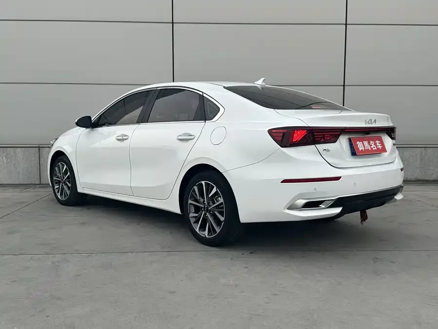 Kia K3 2021 facelift 1.5L CVT fashion version 2023 — миниатюра 2