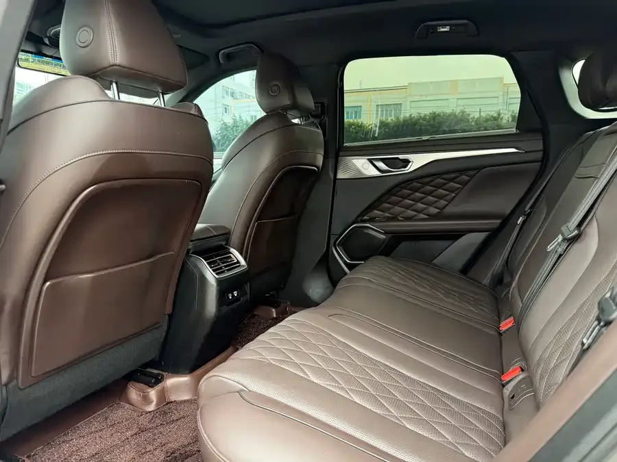 WEY Mocha Wei Mocha 2021 2.0T 4WD Special Edition 2022 — миниатюра 2
