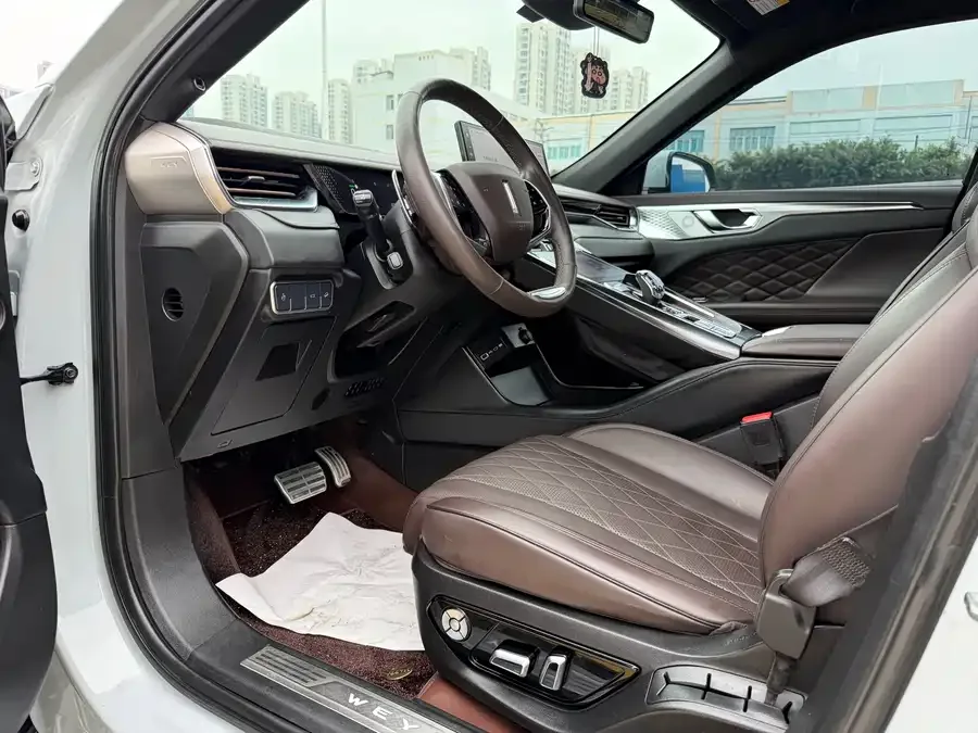WEY Mocha Wei Mocha 2021 2.0T 4WD Special Edition 2022 — миниатюра 4