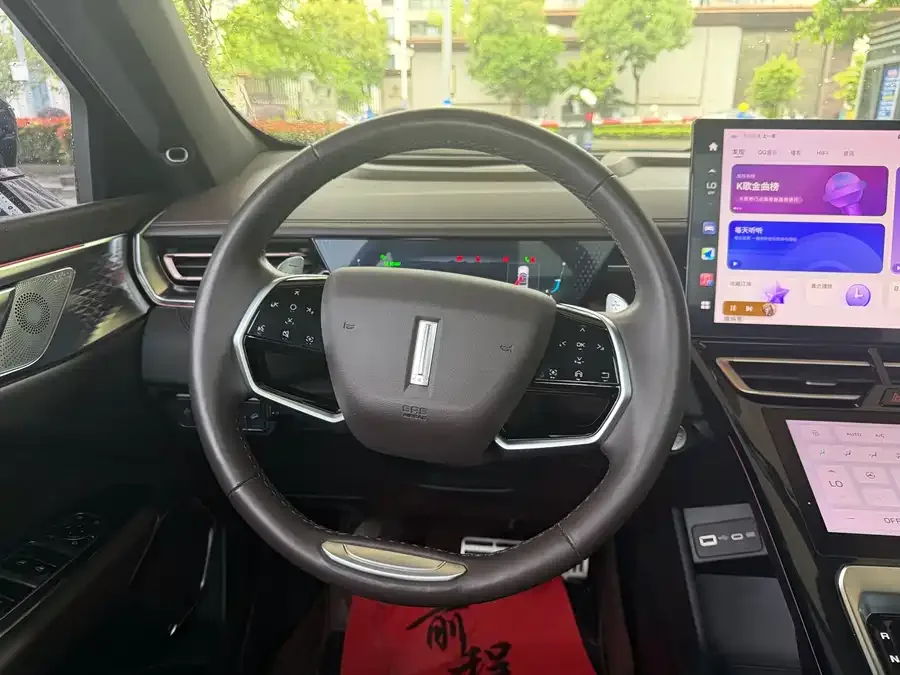 WEY Mocha Wei Mocha 2021 2.0T 2WD Special Edition 2022 — миниатюра 5