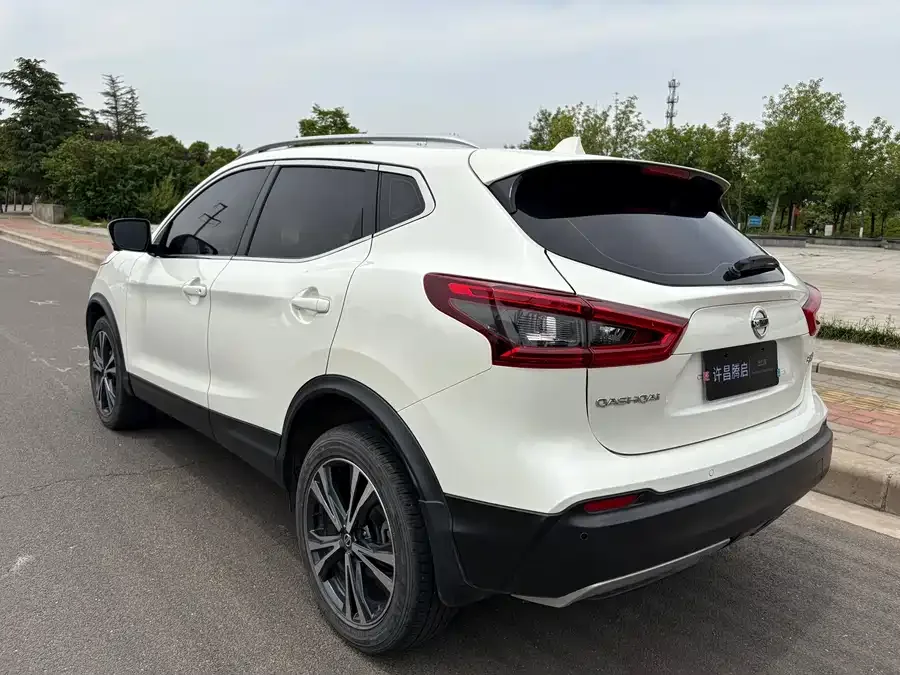 Nissan Qashqai Qashqai 2022 2.0L CVT XV Prem Luxury Edition 2023 — миниатюра 2