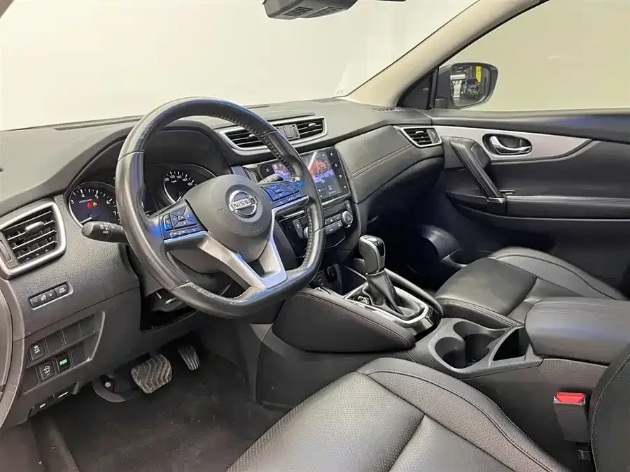 Nissan Qashqai Qashqai 2022 2.0L CVT XV Prem Luxury Edition 2023 — миниатюра 4