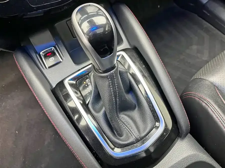 Nissan Qashqai Qashqai 2022 2.0L CVT XV Prem Luxury Edition 2023 — миниатюра 5