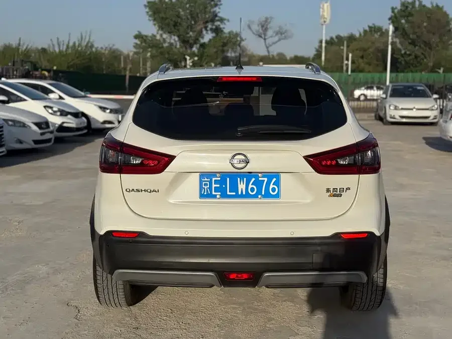 Nissan Qashqai Qashqai 2022 2.0L CVT XV Prem Luxury Edition 2022 — миниатюра 2