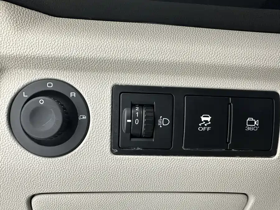 Wuling Xingchen Wuling Xingchen 2021 1.5T CVT Xingyao Edition 2022 — миниатюра 4