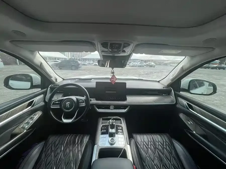 Tank 500 Tank 500 2022 3.0T Sports Edition 7-seater 2023 — миниатюра 2