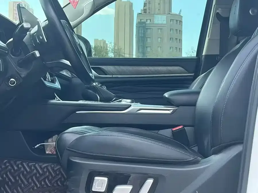 Tank 500 Tank 500 2022 3.0T Sports Edition 7-seater 2023 — миниатюра 4