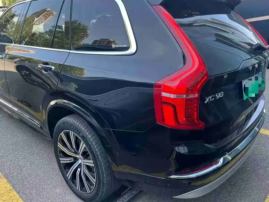 Volvo XC90 Plug-in Hybrid 2022 E-Drive Hybrid T8 Zhizun Luxury Edition 7 Seaters 2022 — миниатюра 3