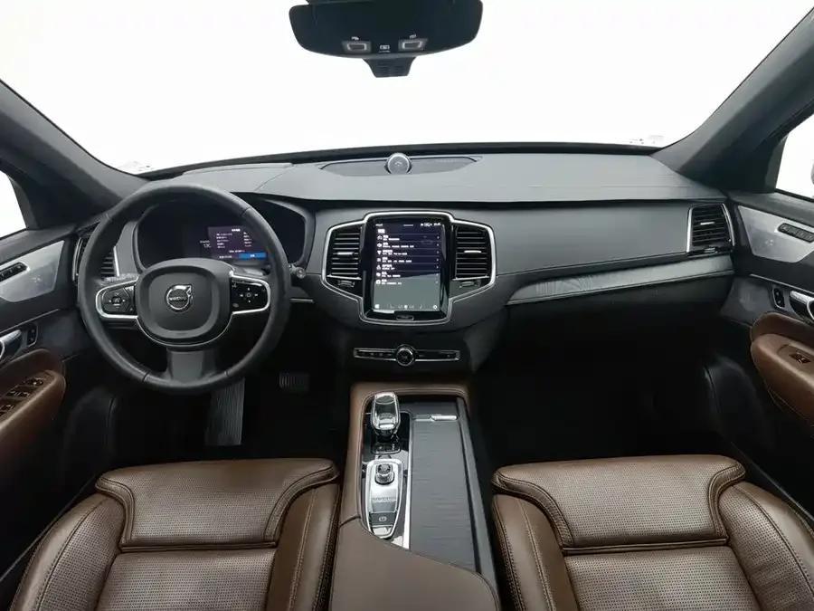 Volvo XC90 Plug-in Hybrid 2023 T8 RECHARGE Zhizun Luxury Edition 7 Seaters 2023 — миниатюра 2