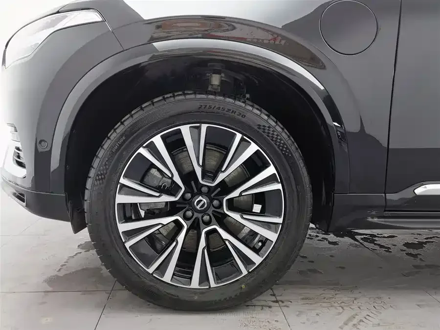 Volvo XC90 Plug-in Hybrid 2023 T8 RECHARGE Zhizun Luxury Edition 7 Seaters 2023 — миниатюра 5