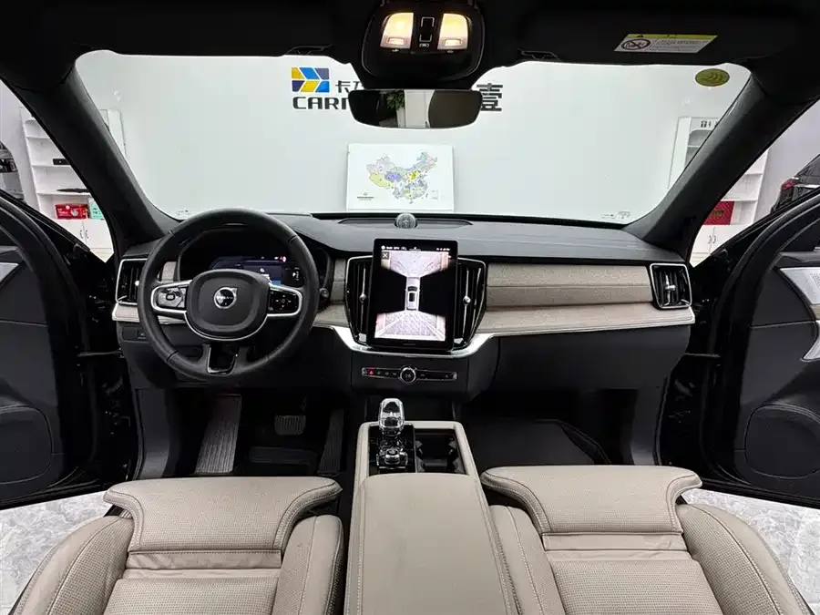 Volvo XC90 Plug-in Hybrid 2025 T8 Zhizun Luxury Edition 7 Seaters 2025 — миниатюра 3