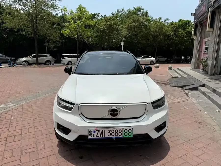 Volvo XC40 New Energy 2022 Four-Wheel Drive High-Performance Edition 2022 — фото 1, купить с доставкой в Москву
