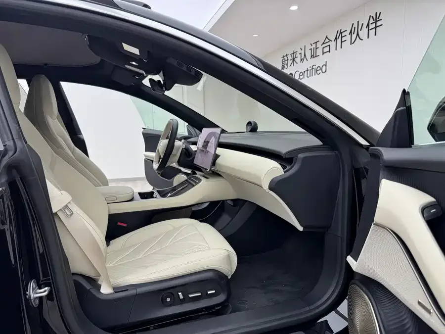 NIO ET5T NIO ET5T 2025 100kWh Touring 2025 — миниатюра 3