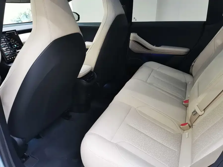 NIO ET5T NIO ET5T 2024 75kWh Touring 2024 — миниатюра 3