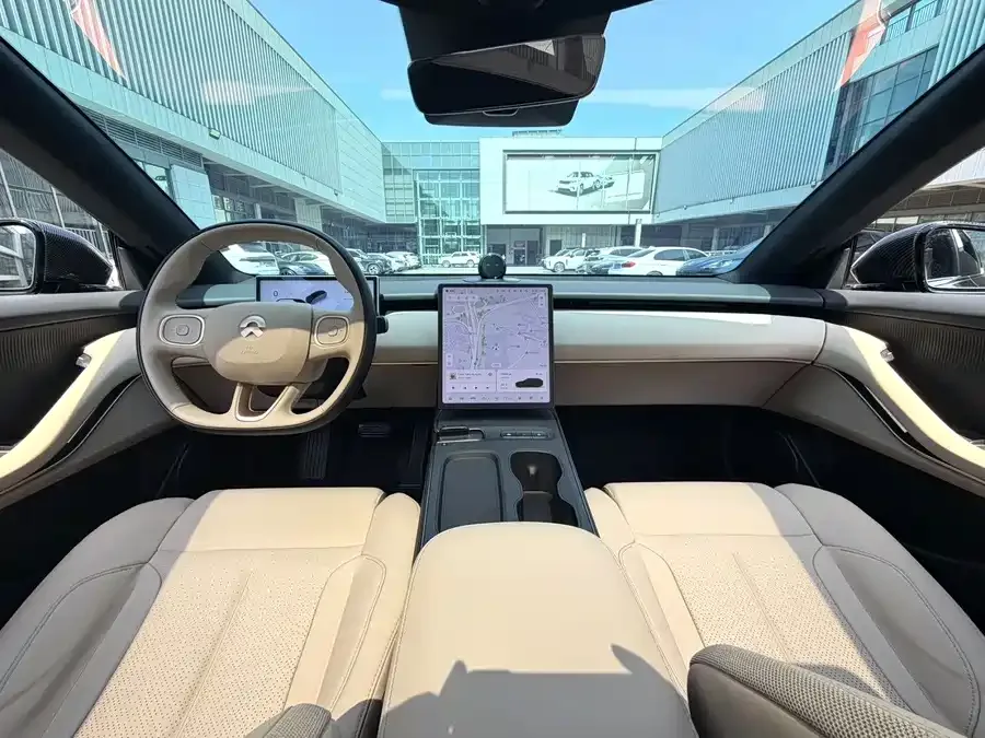 NIO ET5T NIO ET5T 2024 100kWh Touring 2025 — миниатюра 2