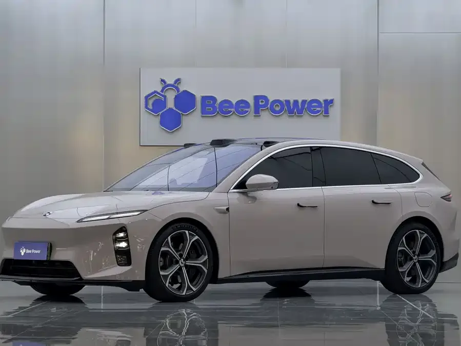NIO ET5T 2025