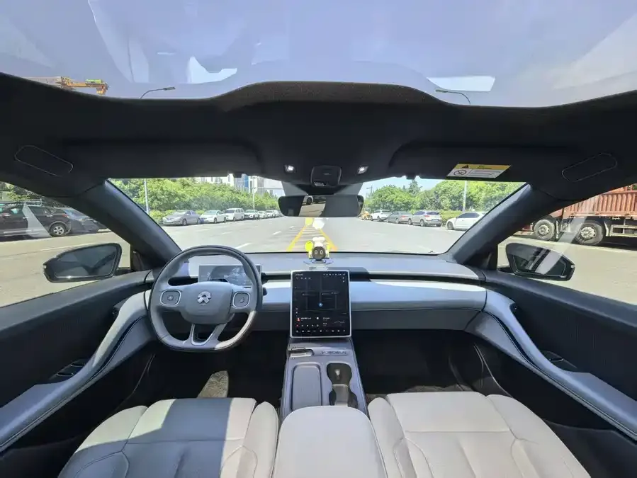 NIO ET5T NIO ET5T 2024 75kWh Touring 2025 — миниатюра 2