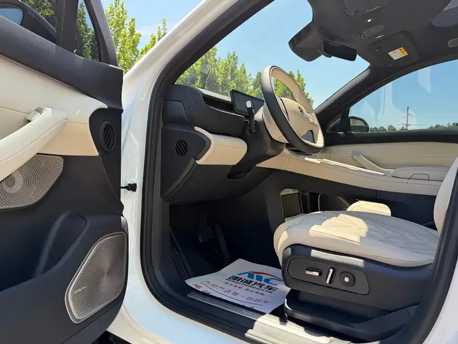 NIO EC6 NIO EC6 2025 75kWh 2025 — миниатюра 2
