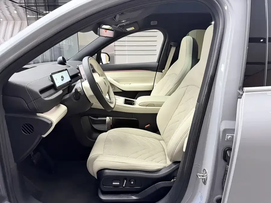 NIO EC6 NIO EC6 2025 75kWh 2025 — миниатюра 2