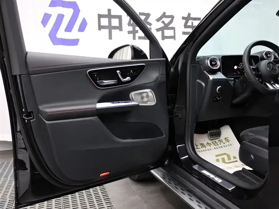 Mercedes-Benz GLC AMG 2026 Mercedes-Benz GLC AMG 43 4MATIC 2026 — миниатюра 2