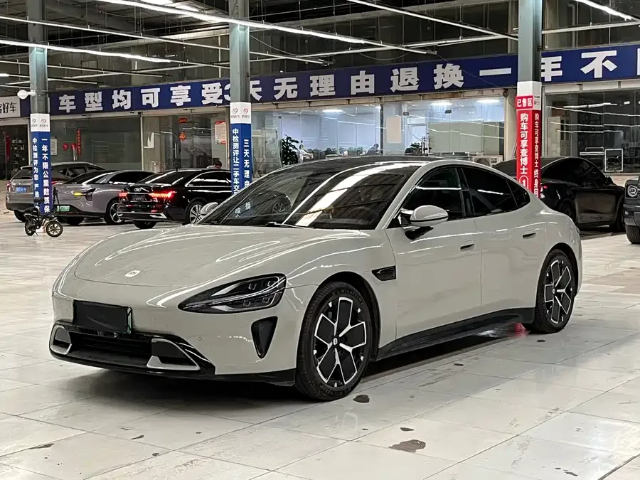 Xiaomi SU7 2025
