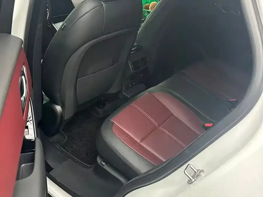 Land Rover Range Rover Velar Range Rover Velar 2024 Dynamic HSE 2023 — миниатюра 4