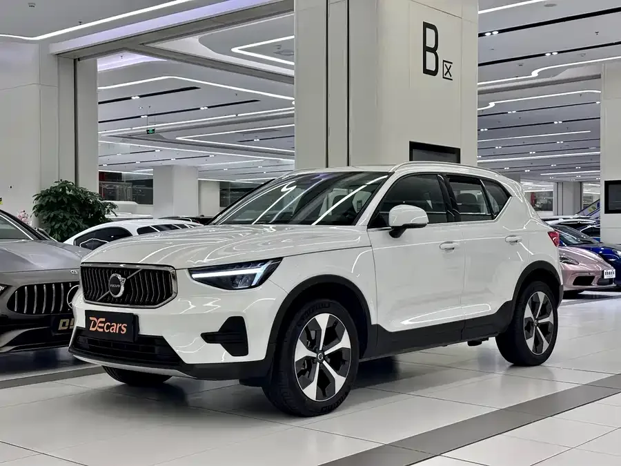 Volvo XC40 2024