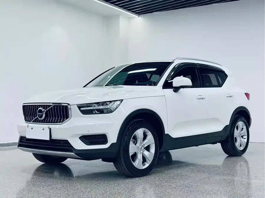 Volvo XC40 2022