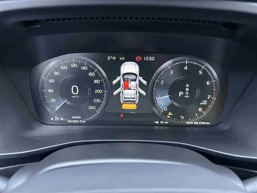 Volvo XC40 2022 T4 four-wheel drive smart travel fashion version 2022 — миниатюра 5