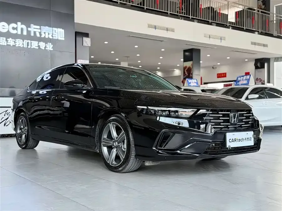 Honda Accord Accord 2025 Sports Series 260TURBO Premium Edition 2025 — миниатюра 2
