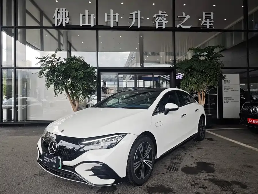Mercedes-Benz EQE 2025