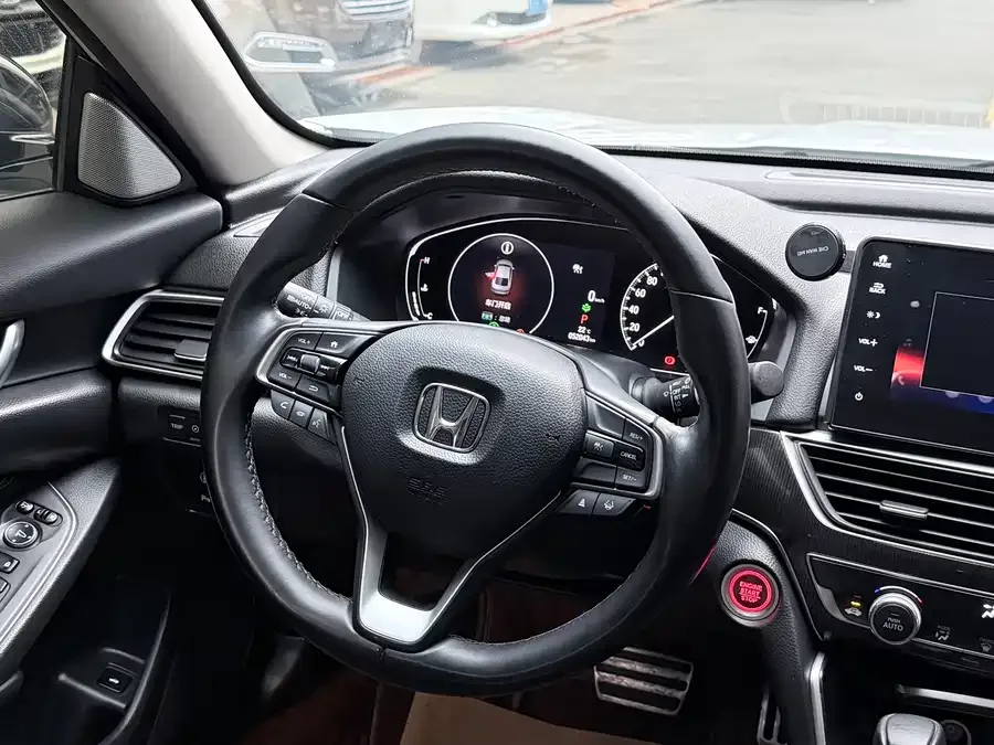 Honda Accord 2022 Accord 260TURBO Fantasy Night Premium Edition 2023 — миниатюра 2