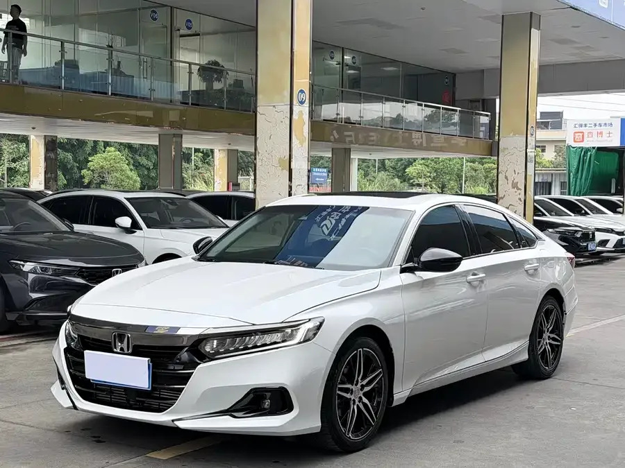 Honda Accord 2022 Accord 260TURBO Fantasy Night Premium Edition 2023 — фото 1, купить с доставкой в Москву