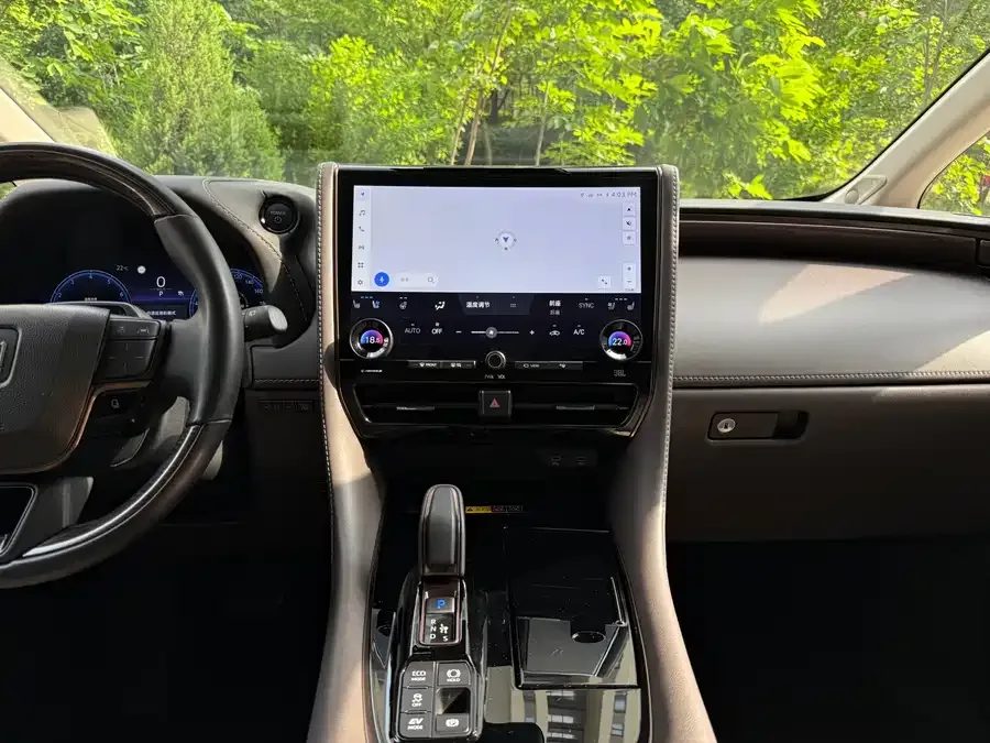 Toyota Crown Vellfire Vellfire 2024 Crown Hybrid 2.5L Supreme Executive Edition 2025 — миниатюра 4