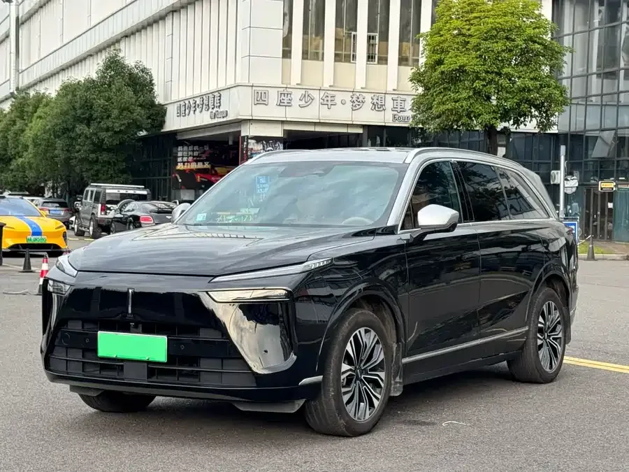 WEY Blue Mountains Wei Brand Blue Mountain 2023 two-wheel drive long-range version 2023 — фото 1, купить с доставкой в Москву