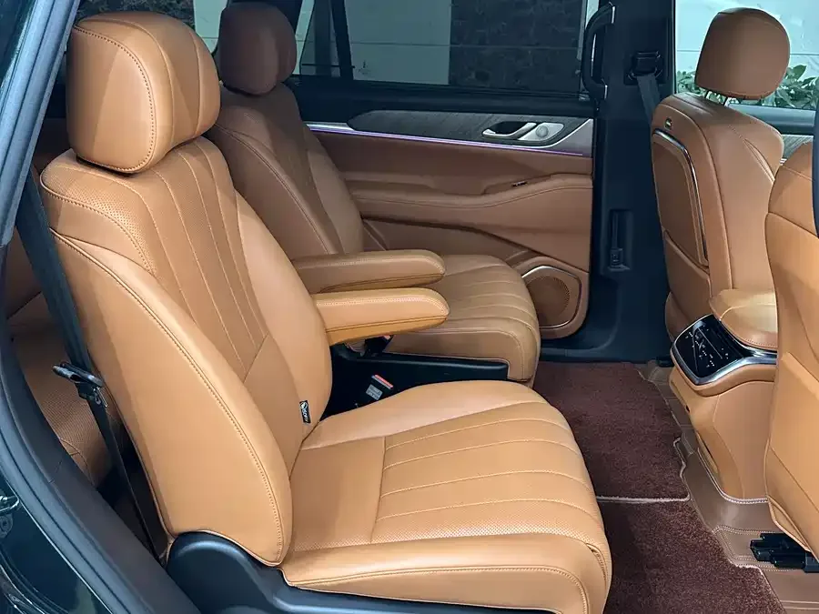 WEY Blue Mountains Wei Brand Blue Mountain 2023 four-wheel drive long-range version 2024 — миниатюра 4