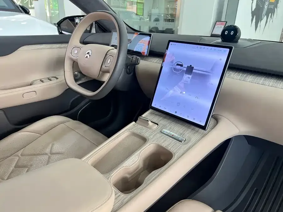 NIO ET7 NIO ET7 2022 100kWh First Edition 2022 — миниатюра 5
