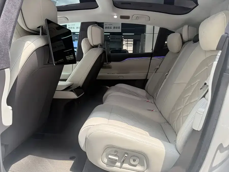 NIO ET7 NIO ET7 2024 75kWh Executive Signature Edition 2024 — миниатюра 3