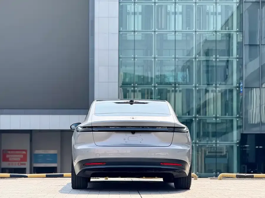 NIO ET7 NIO ET7 2024 75kWh Executive Signature Edition 2024 — миниатюра 4