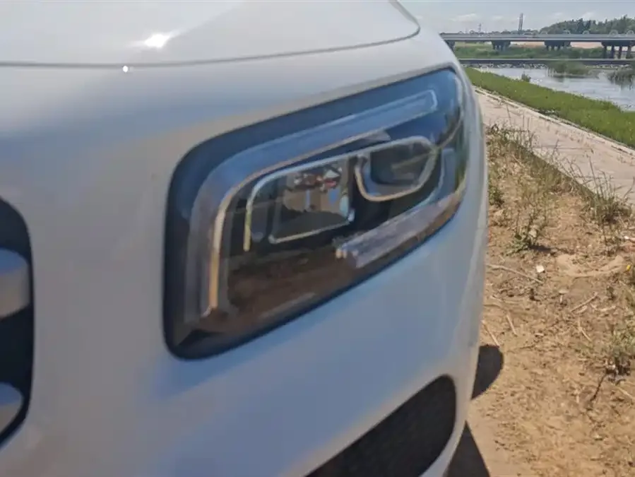 Mercedes-Benz GLB-Class Mercedes-Benz GLB 2023 GLB 220 Fashion Edition 2023 — миниатюра 2