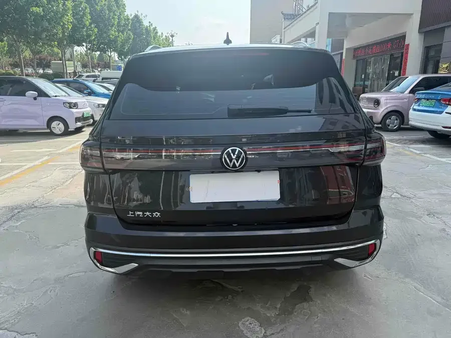 Volkswagen Tiguan (Tharu) 2023 Tuyue 300TSI 2WD Bright Moon Edition 2024 — миниатюра 5