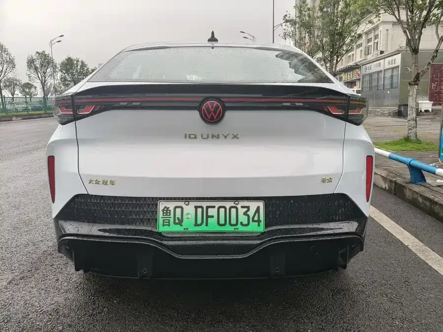 Volkswagen ID. Unyx 2024 Ultra Long Range Edition 2025 — миниатюра 2