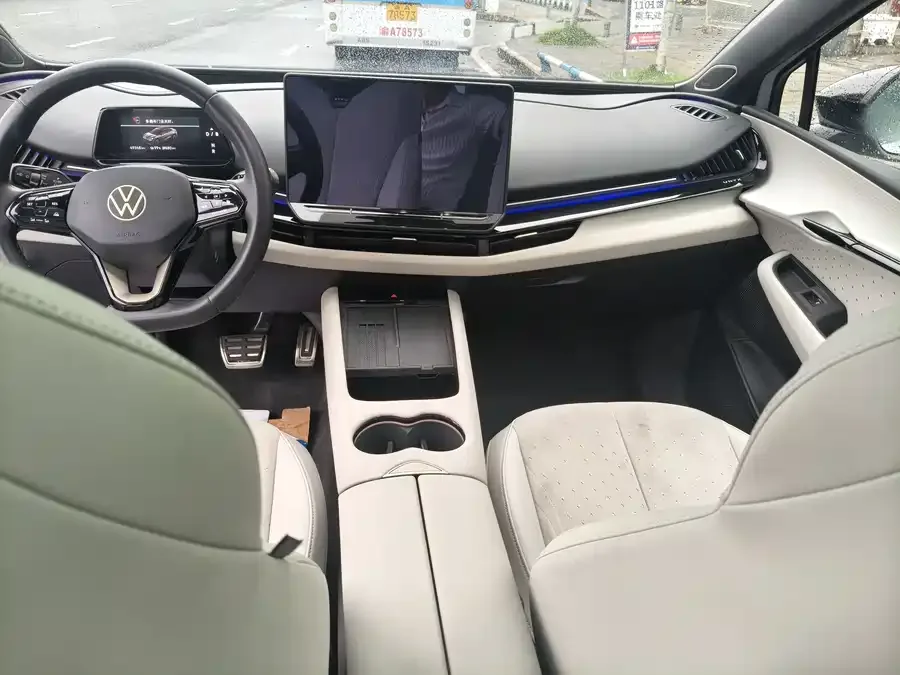 Volkswagen ID. Unyx 2024 Ultra Long Range Edition 2025 — миниатюра 4