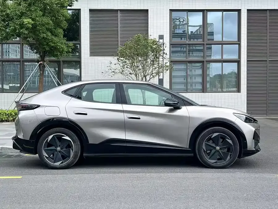 Volkswagen ID. Unyx Yuzhong 06 2024 Pro long-range version 2025 — миниатюра 3