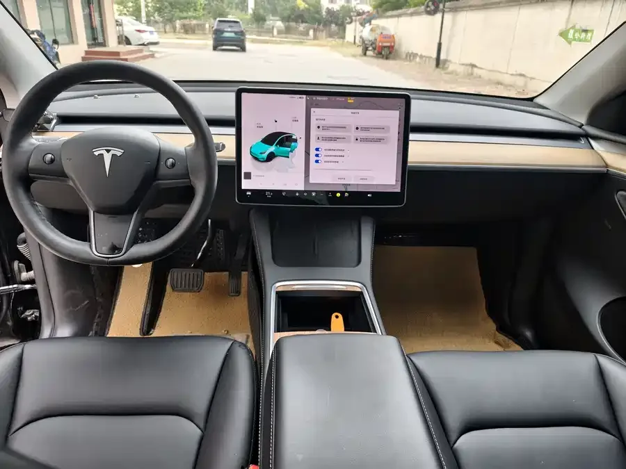 Tesla Model Y Model Y 2022 rear-wheel drive version 2022 — миниатюра 5