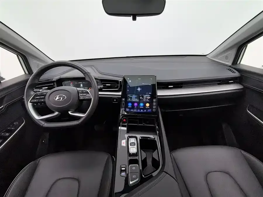 Hyundai Custo Kustu 2021 270TGDi Premium Edition LUX 2024 — миниатюра 2
