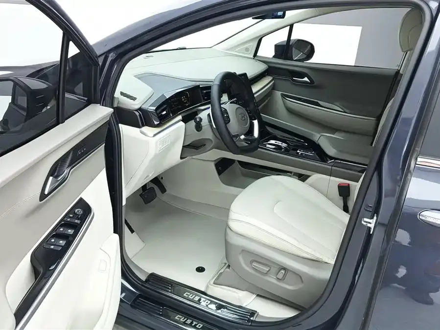 Hyundai Custo Kustu 2021 380TGDi LUX Premium 2022 — миниатюра 3