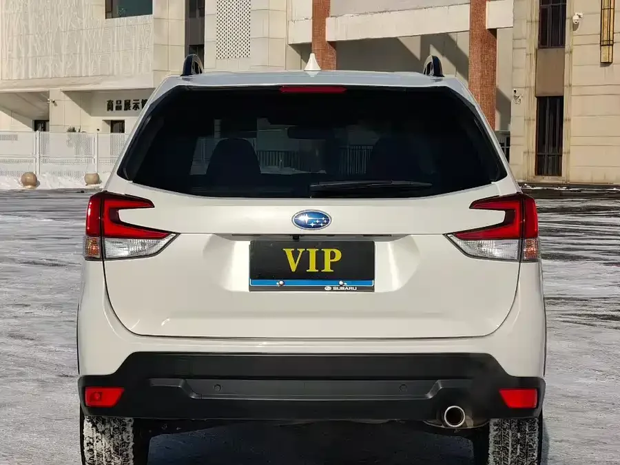 Subaru Forester Forester 2022 2.0i AWD Luxury Edition EyeSight 2023 — миниатюра 2